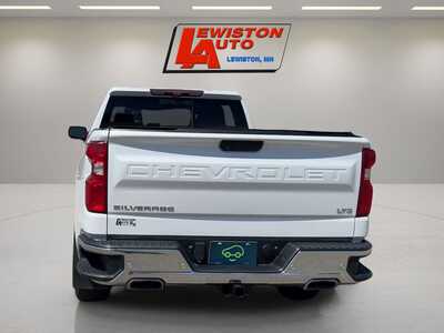 2020 Chevrolet 1500 Crew Cab, $29995. Photo 4