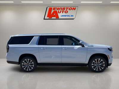 2026 Chevrolet Suburban, $95775. Photo 6