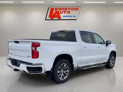 2022 Chevrolet 1500 Crew Cab, $39995. Photo 5
