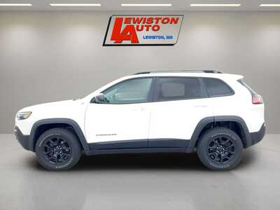 2020 Jeep Cherokee, $17995. Photo 2