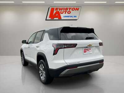 2027 Chevrolet Equinox, $36060. Photo 11