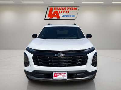2027 Chevrolet Equinox, $37105. Photo 8