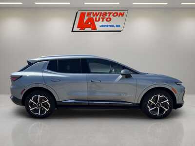 2025 Chevrolet Equinox, $29495. Photo 6