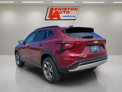 2025 Chevrolet Trax, $20995. Photo 11