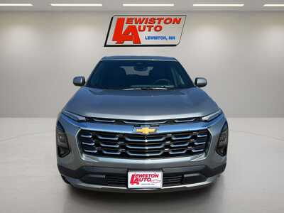 2027 Chevrolet Equinox, $36060. Photo 9