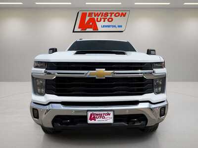 2026 Chevrolet 3500 Crew Cab, $63635. Photo 8