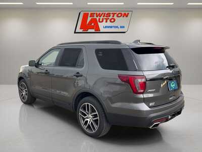 2017 Ford Explorer, $15995. Photo 3