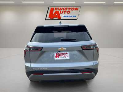 2027 Chevrolet Equinox, $36060. Photo 12