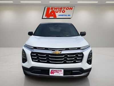 2027 Chevrolet Equinox, $36555. Photo 8