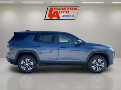 2027 Chevrolet Equinox, $34545. Photo 6