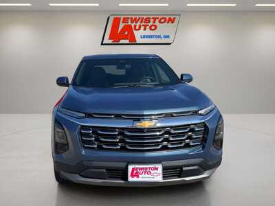 2027 Chevrolet Equinox, $34545. Photo 8