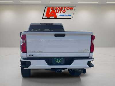 2024 Chevrolet 3500 Crew Cab, $72450. Photo 4