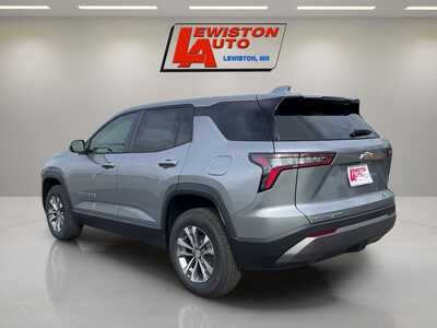 2027 Chevrolet Equinox, $34295. Photo 3
