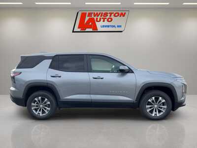 2027 Chevrolet Equinox, $34295. Photo 6