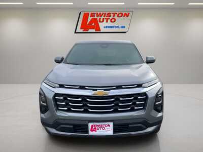 2027 Chevrolet Equinox, $34295. Photo 8
