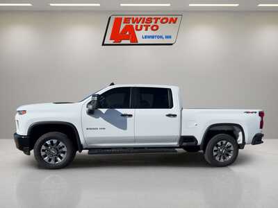 2023 Chevrolet 2500 Crew Cab, $49995. Photo 2