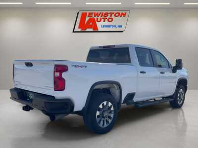 2023 Chevrolet 2500 Crew Cab, $49995. Photo 5