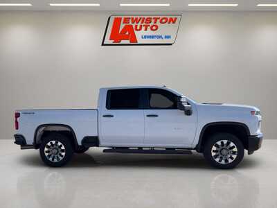 2023 Chevrolet 2500 Crew Cab, $49995. Photo 6