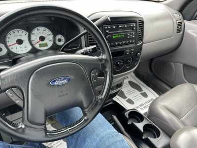 2002 Ford Escape, $3200. Photo 10