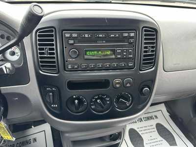 2002 Ford Escape, $3200. Photo 11