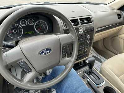 2009 Ford Fusion, $2900. Photo 11