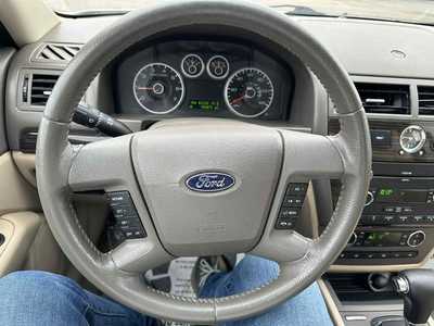 2009 Ford Fusion, $2900. Photo 5