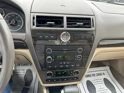 2009 Ford Fusion, $2900. Photo 12