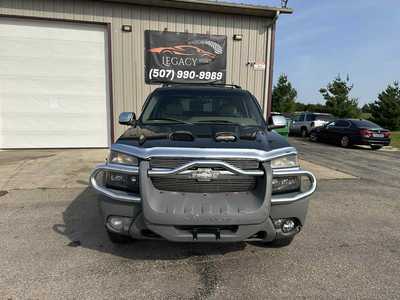 2002 Chevrolet Avalanche, $2999. Photo 2