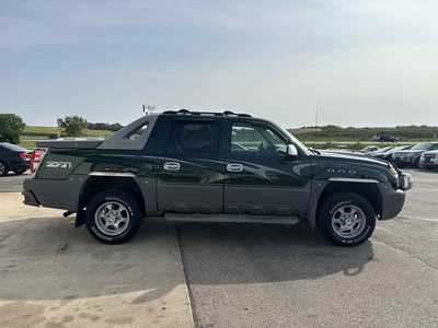 2002 Chevrolet Avalanche, $2999. Photo 9