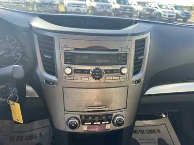 2011 Subaru Legacy, $4500. Photo 12
