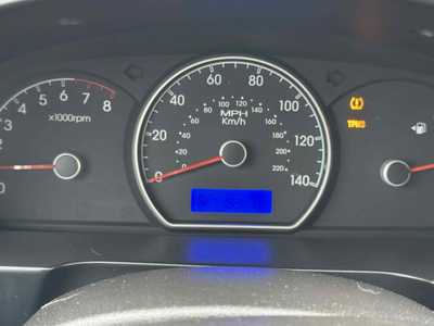 2010 Hyundai Elantra, $2300. Photo 4