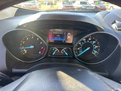 2014 Ford Escape, $3500. Photo 4