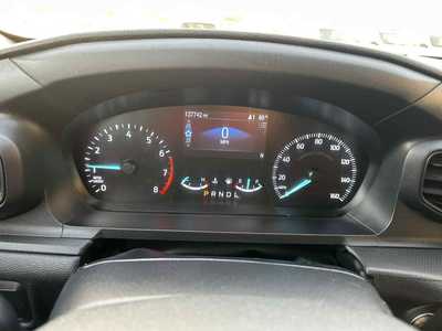 2020 Ford Explorer, $10600. Photo 4