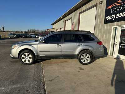 2011 Subaru Outback, $4999. Photo 9