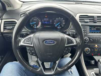 2013 Ford Fusion, $3500. Photo 5