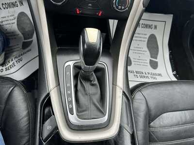 2013 Ford Fusion, $3500. Photo 6