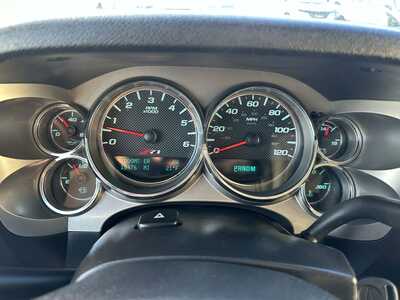 2013 Chevrolet 1500 Crew Cab, $5999. Photo 4