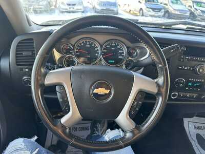 2013 Chevrolet 1500 Crew Cab, $5999. Photo 5