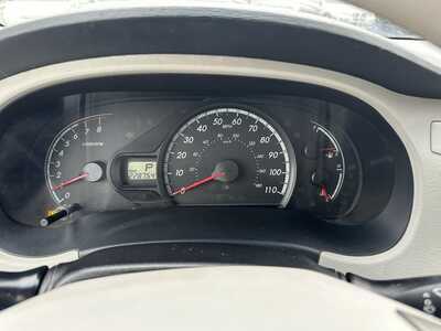 2011 Toyota Sienna, $3500. Photo 4