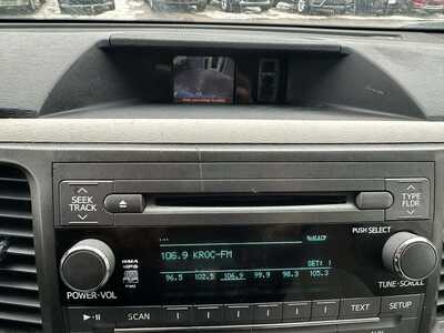 2011 Toyota Sienna, $3500. Photo 6