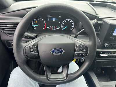 2020 Ford Explorer, $15999. Photo 5