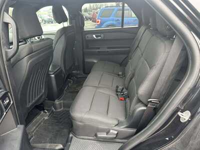 2020 Ford Explorer, $15999. Photo 8
