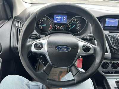 2014 Ford Focus, $2999. Photo 5