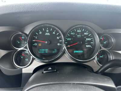 2009 Chevrolet SILVERADO 1500, $6999. Photo 4