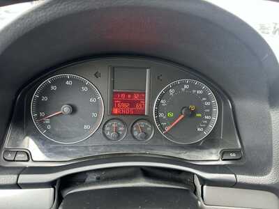 2009 Volkswagen Jetta, $4200. Photo 4