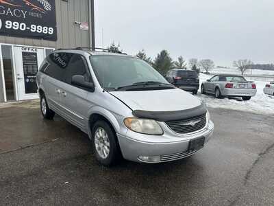 2003 Chrysler TOWN AND, $999. Photo 3