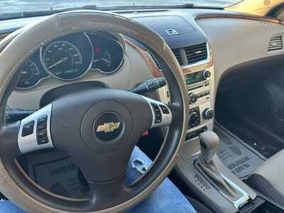 2011 Chevrolet Malibu, $3200. Photo 11