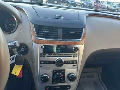 2011 Chevrolet Malibu, $3200. Photo 12