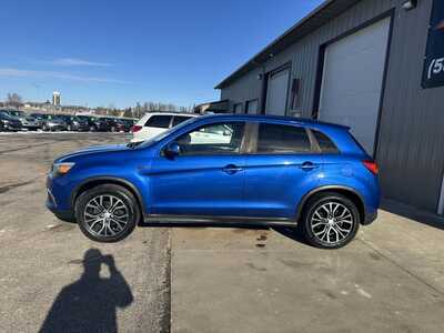 2016 Mitsubishi Outlander, $4999. Photo 9