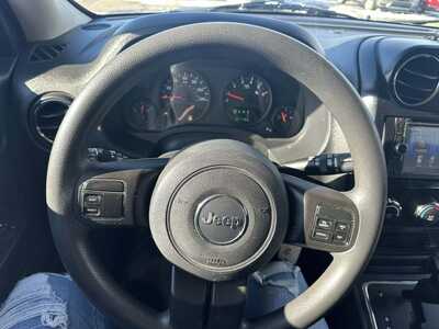 2012 Jeep Patriot, $3999. Photo 5